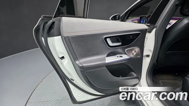 Mercedes-Benz EQE V295 — Фото автомобиля 14