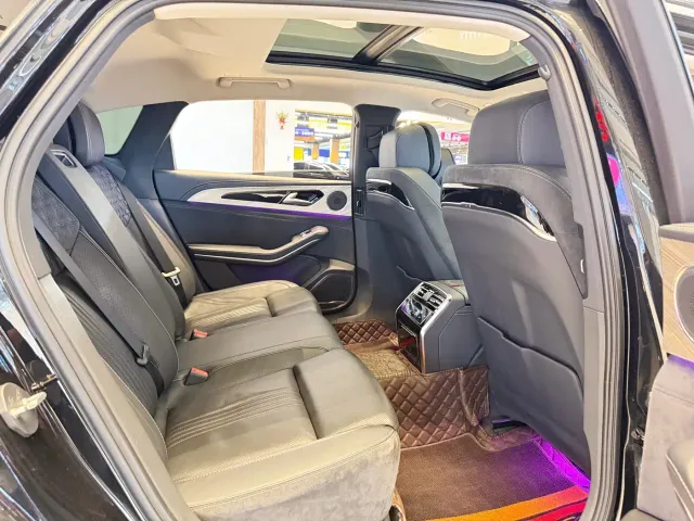 Hongqi H9 — Фото автомобиля 12
