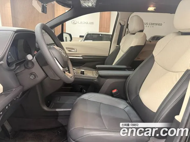 Toyota Sienna Generation 4 — Фото автомобиля 11