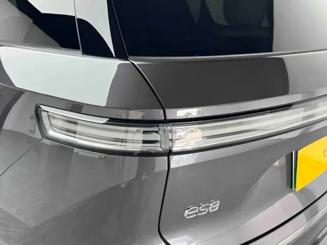 Nio ES8 — Фото автомобиля 12