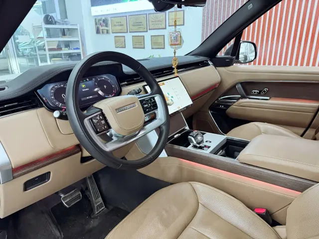 Land Rover Range Rover — Фото автомобиля 15