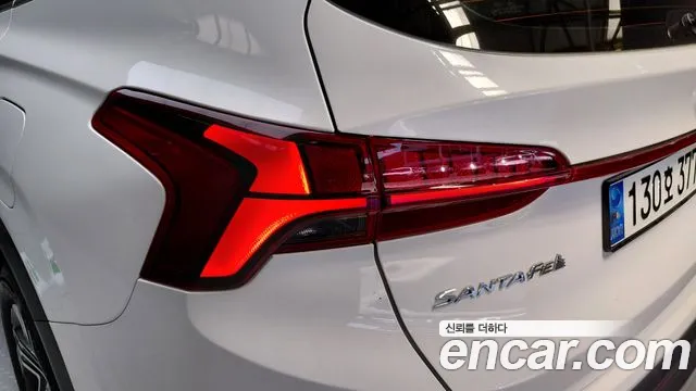 Hyundai Santafe Новый Santa Fe Бензин 2.5T 2WD — Фото автомобиля 23