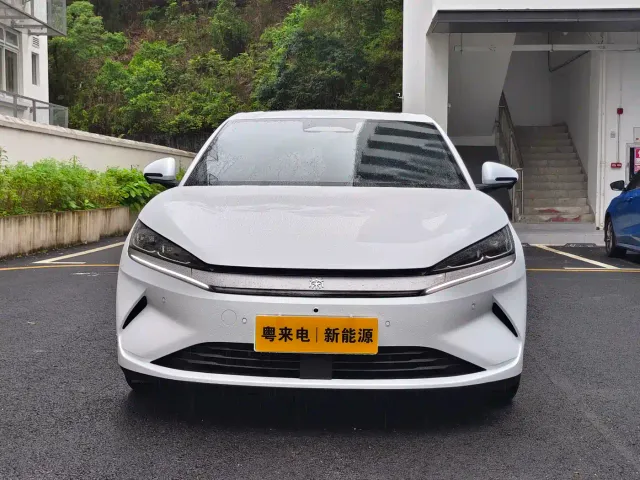 BYD Qin L — Фото автомобиля 2