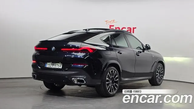 BMW X6 xDrive40i M Sport — Фото автомобиля 2