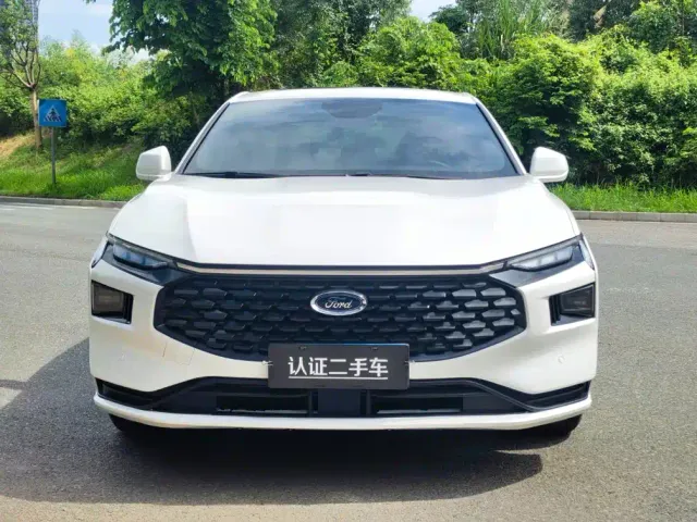 Ford Mondeo — Фото автомобиля 2