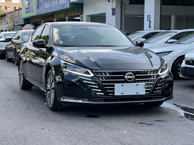Фотография автомобиля — Nissan Teana
