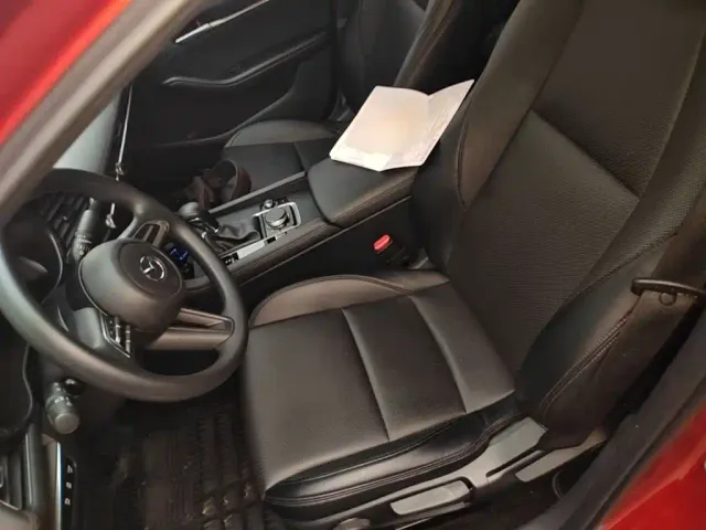 Mazda Axela — Фото автомобиля 14