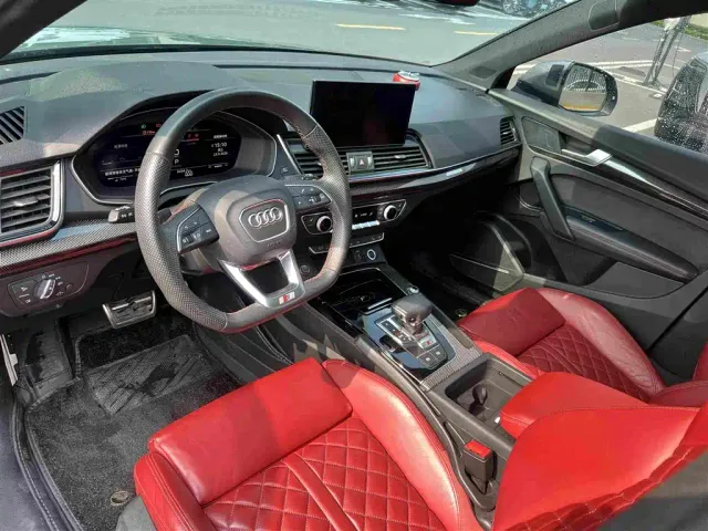 Audi SQ5 — Фото автомобиля 4