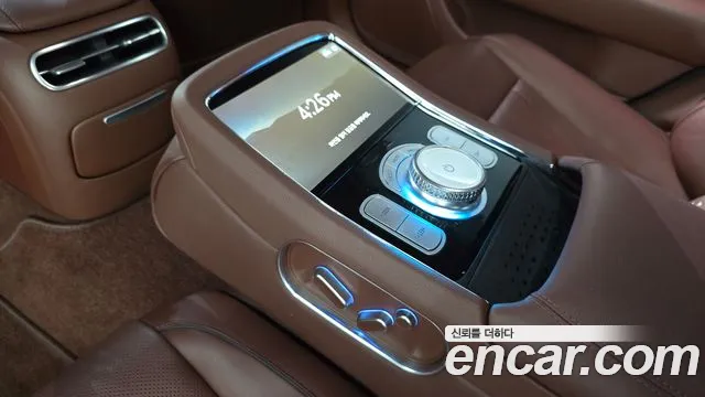 Genesis G90 Бензин 3.5 турбо AWD — Фото автомобиля 17