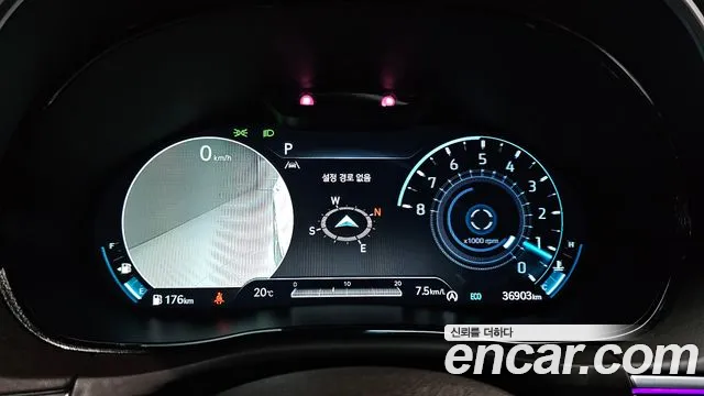Genesis GV70 — Фото автомобиля 11