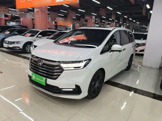 Фотография автомобиля — Honda Odyssey