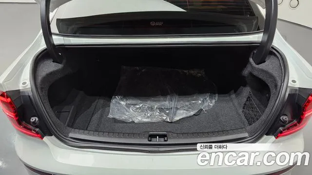 Вольво S60 S60 третьего поколения B5 Ultimate Bright — Фото автомобиля 18