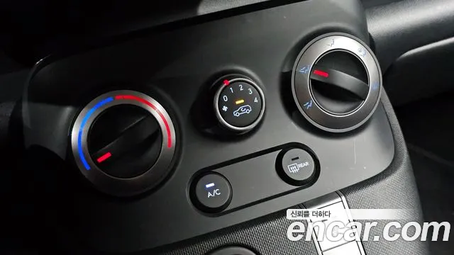 Hyundai Casper Casper Фургон — Фото автомобиля 14