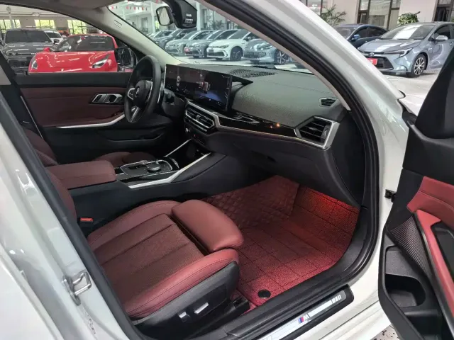 BMW 3 Series — Фото автомобиля 21