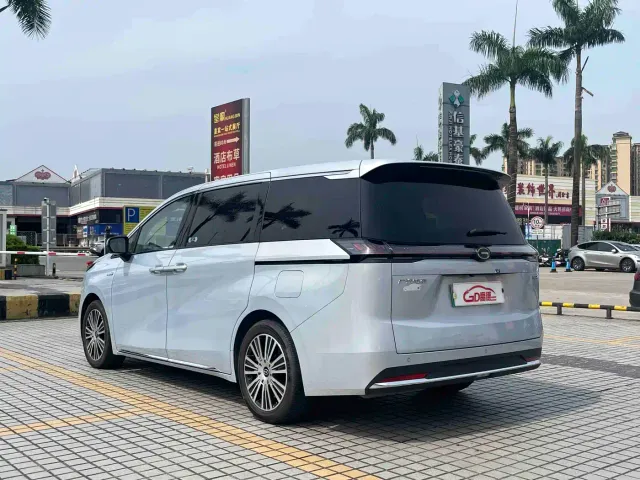 GAC Trumpchi E8 — Фото автомобиля 6