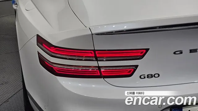 Genesis G80 Бензин 2.5 турбо 2WD — Фото автомобиля 19