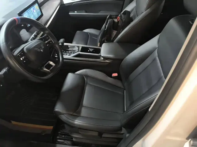 Wuling Jiachen — Фото автомобиля 14