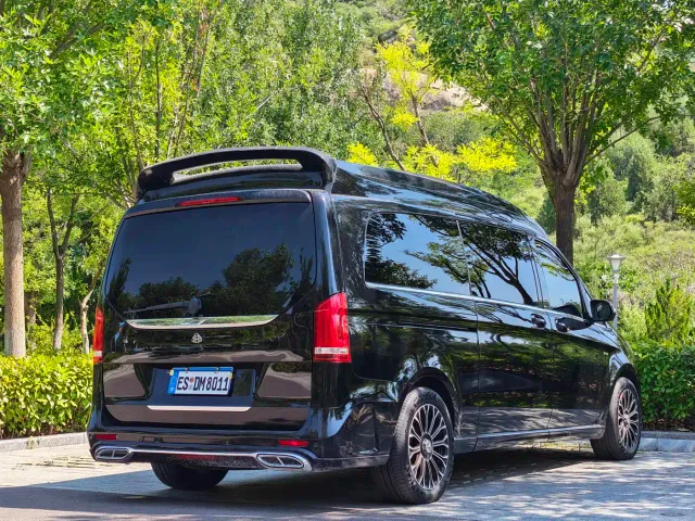 Mercedes-Benz V-Class — Фото автомобиля 9