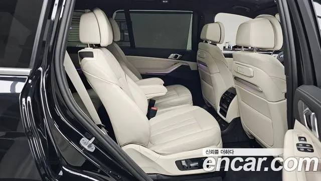 BMW X7 — Фото автомобиля 6