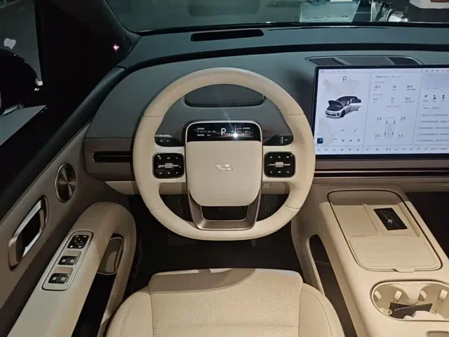 Li Auto i6 — Фото автомобиля 10