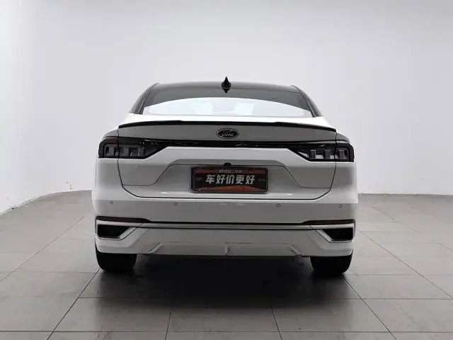 Ford Mondeo — Фото автомобиля 4