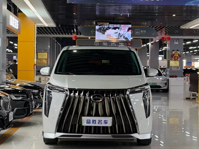 GAC Trumpchi E9 — Фото автомобиля 2