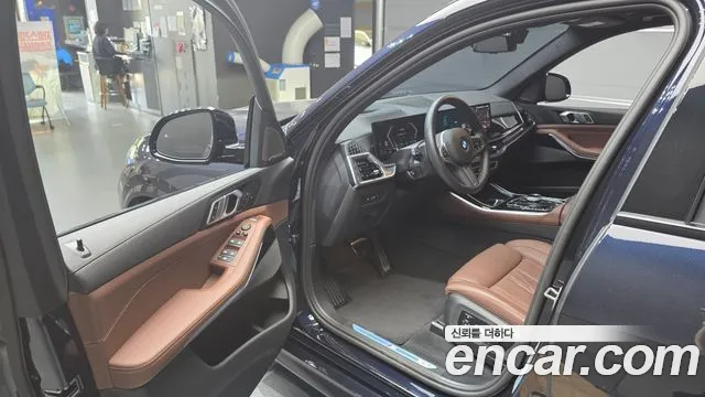 BMW X5 xDrive 40i M Sport — Фото автомобиля 10