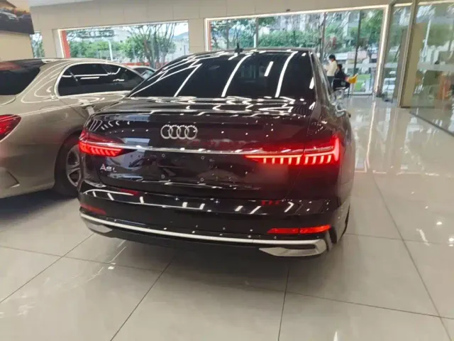 Audi A6L — Фото автомобиля 5