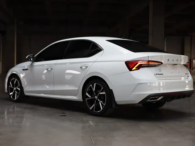 Skoda Octavia — Фото автомобиля 6
