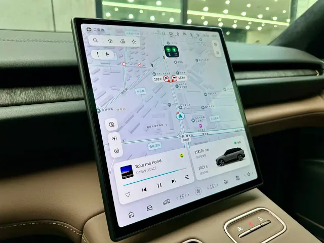 Nio ES6 — Фото автомобиля 8