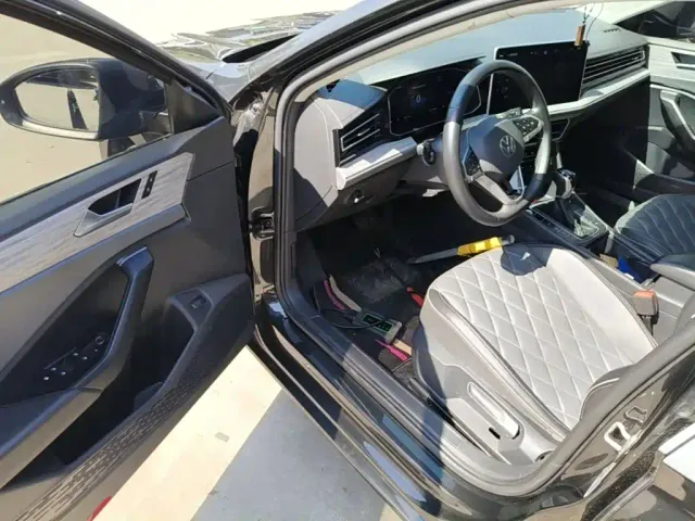 Volkswagen Sagitar — Фото автомобиля 15