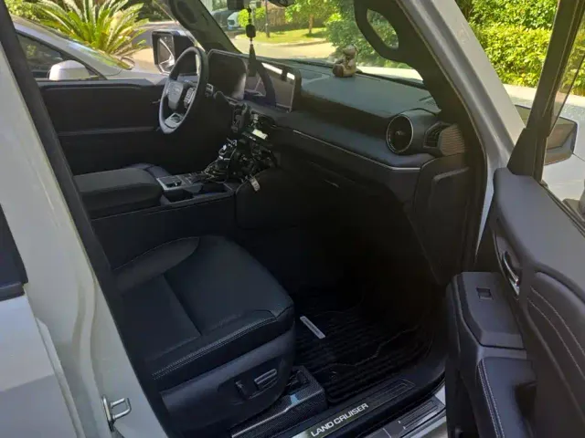 Toyota Prado — Фото автомобиля 8