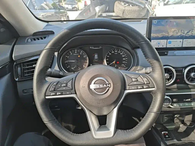 Nissan X-Trail — Фото автомобиля 10