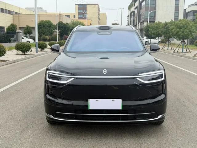 Aito M7 — Фото автомобиля 2