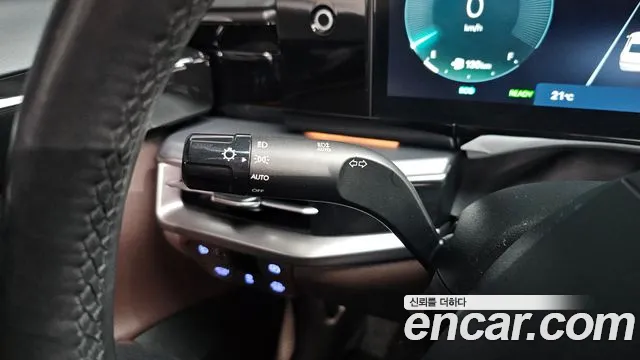Hyundai Grandeur GN7 — Фото автомобиля 15