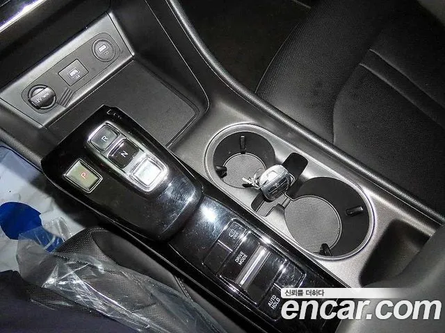 Hyundai Sonata Sonata (DN8) 2.0 LPG(Для проката) — Фото автомобиля 10
