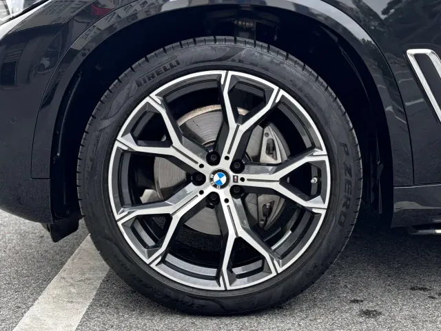 BMW X5 — Фото автомобиля 7