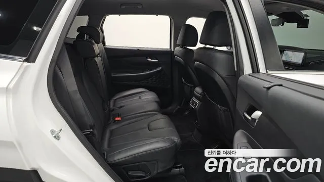 Hyundai Santafe Новый Santa Fe Бензин 2.5T 2WD — Фото автомобиля 9