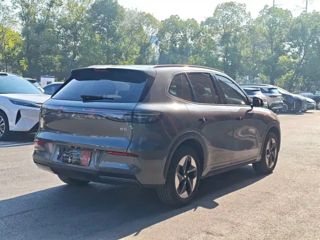 Geely Galaxy E5 — Фото автомобиля 11