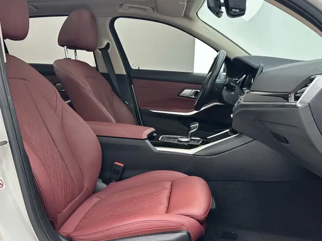 BMW 3 Series — Фото автомобиля 9