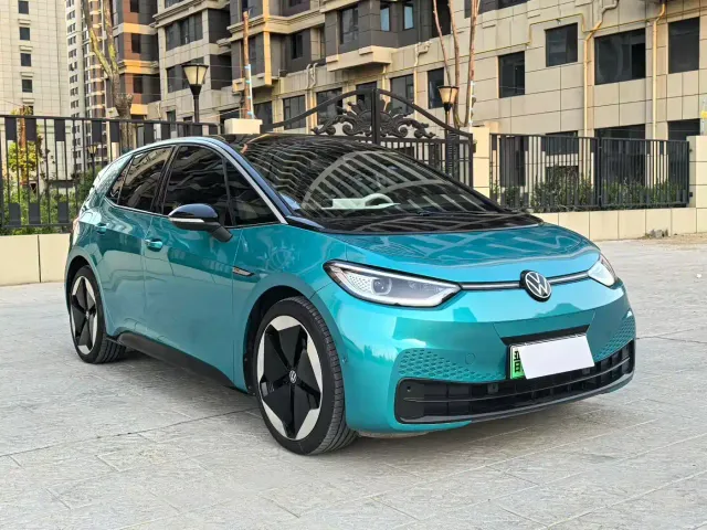 Volkswagen ID.3 — Фото автомобиля 3