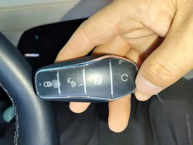 BYD Song PLUS — Фото автомобиля 8