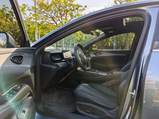 BYD Seal 06 — Фото автомобиля 11