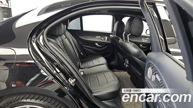 Mercedes-Benz E-Class W213 — Фото автомобиля 12