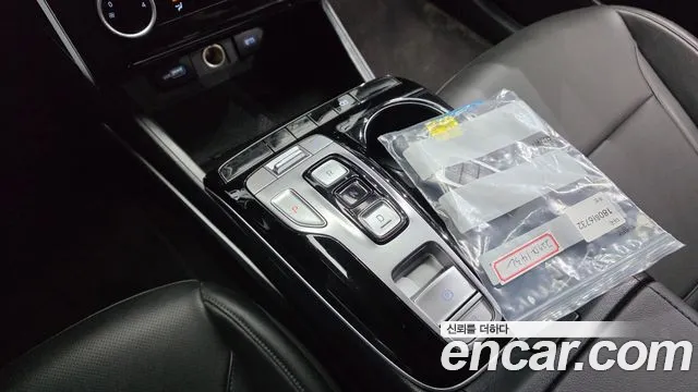 Hyundai Tucson Tucson (NX4) Дизель 2.0 2WD — Фото автомобиля 9
