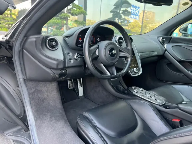 McLaren GT — Фото автомобиля 3
