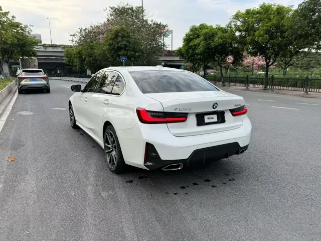 BMW 3 Series — Фото автомобиля 4