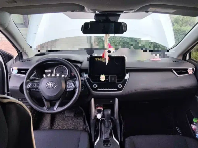 Toyota Corolla Cross — Фото автомобиля 5