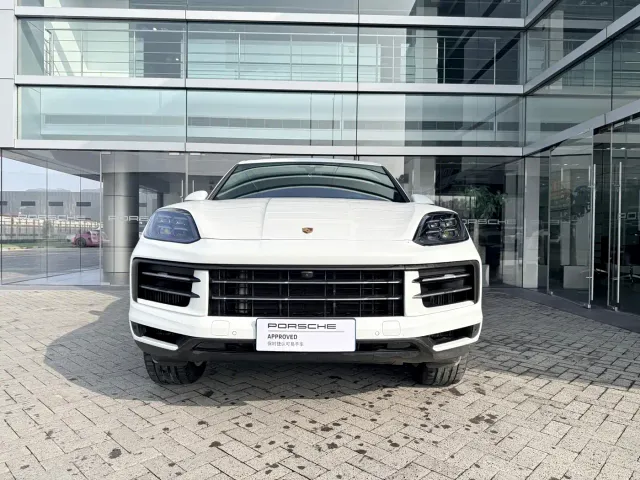 Porsche Cayenne — Фото автомобиля 2