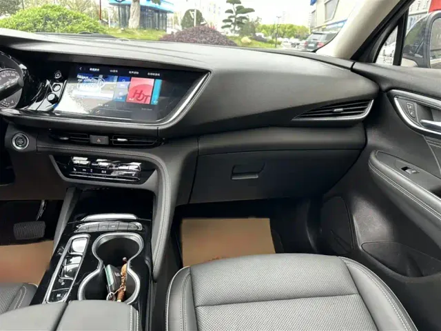 Buick Envision Plus — Фото автомобиля 15